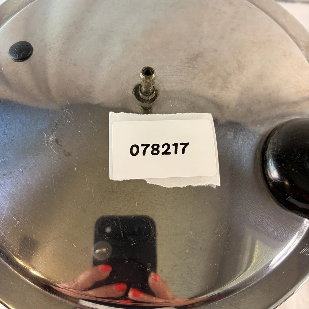 Presto Vintage 6-Quart Stainless Steel Pressure Cooker - Model 409A Stovetop 90s